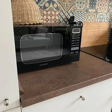 Park Lovely Apartman With Private Parking